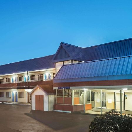 Budget Inn/ Natick Exteriér fotografie
