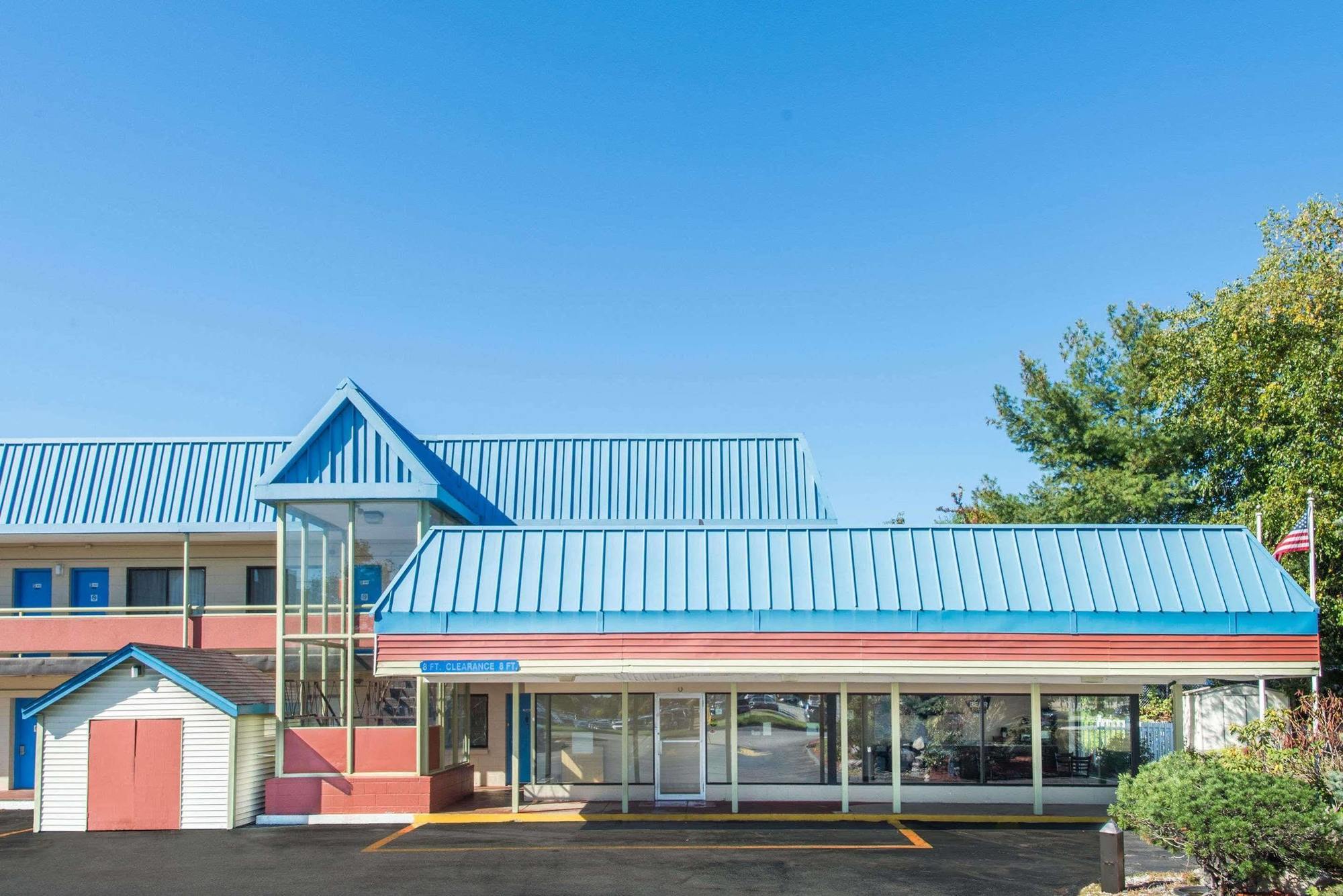 Budget Inn/ Natick Exteriér fotografie